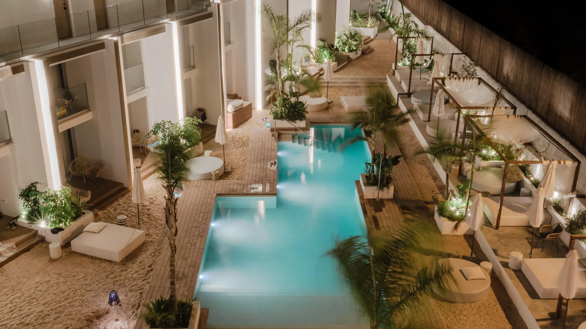 Villas Del Sol Apartments contacts